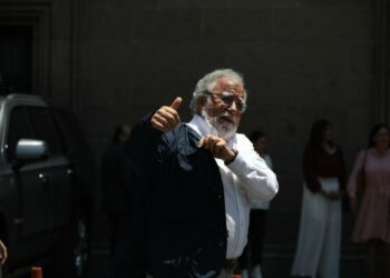 Se reúnen en el Palacio Nacional integrantes del gabinete de AMLO