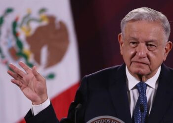 AMLO garantiza que no inclinará balanza a favor de ningún aspirante