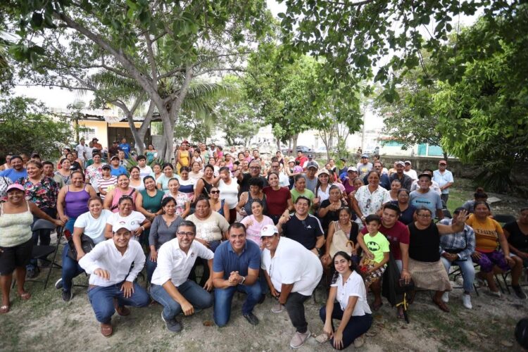 Concreta Ana Paty Peralta logro en 4 colonias recién regularizadas de la mano con Mara Lezama