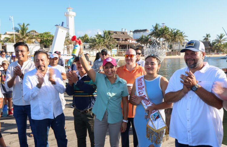 Da Blanca Merari disparó de salida a embarcaciones de torneo de pesca en Puerto Morelos