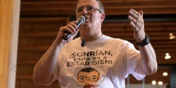 Siempre seré tu carnal, dice Marcelo Ebrard a AMLO