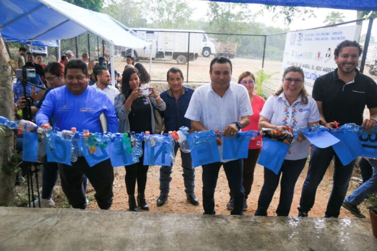 Inauguran primer punto fijo de Reciclatón en Playa del Carmen
