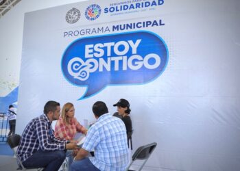 Escuchó y resolvió Lili Campos peticiones ciudadanas en Mundo Hábitat