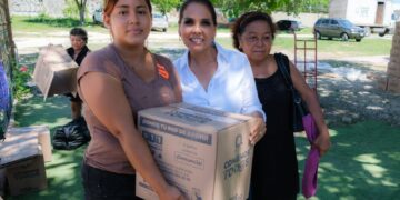 Supervisa Mara Lezama entrega de paquetes alimentarios “Comemos Tod@s” en Cancún