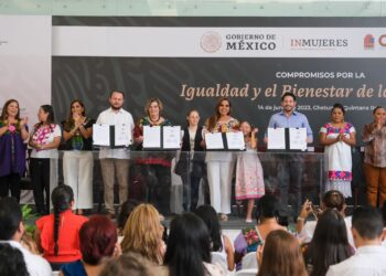 Firma Quintana Roo Acuerdo Nacional por la Igualdad y el Bienestar de las Mujeres