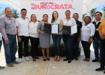 Promueve Atenea Gómez un municipio sustentable a través de eliminación del uso de plásticos