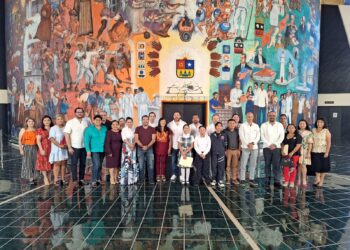 Entrega INE Quintana Roo Declaratoria del 12° Parlamento Infantil al Congreso