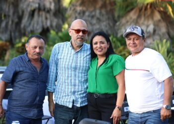 Blanca Merari festeja a papás del gobierno municipal de Puerto Morelos