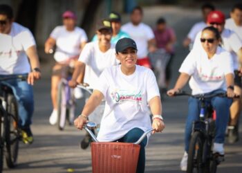 Blanca Merari participa en rodada familiar como parte de la lucha contra el trabajo infantil