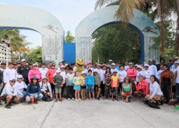 Realizan exitoso Limpiatón en Tortugranja convocado por Atenea Gómez