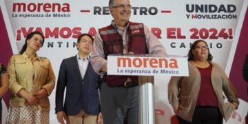 Marcelo Ebrard, primero en registrarse como aspirante a candidatura por Morena
