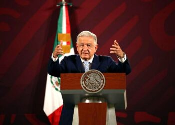 Renuncia de aspirantes a la candidatura, posiblemente en unos días: AMLO