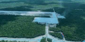 Informa AMLO sobre avance del 44% en obras del aeropuerto de Tulum