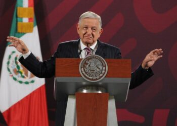 Se van ocho del gabinete en distintas fechas, señala AMLO