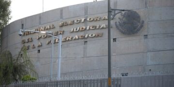 TEPJF avala amonestación al Presidente de la República emitida por el INE