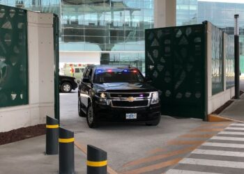 AMLO concluye reunión con secretario de Transportes de Estados Unidos