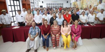 Escuchar, sumar y trabajar unidos, mejor manera de gobernar: Ana Paty Peralta