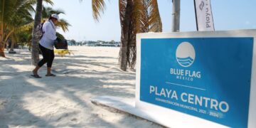 Logra Isla Mujeres cuatro distintivos Blue Flag 2023-2024