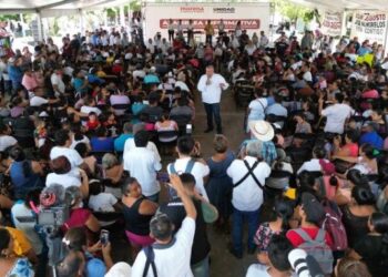 Recorre Adan Augusto López el sur de Quintana Roo