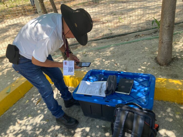 Ecología de Isla Mujeres entrega animales silvestres a la Profepa