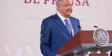 Cumpliré ordenamiento del INE contra comentarios hacia aspirantes: AMLO