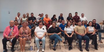 Instituto Municipal de la Mujer de Puerto Morelos imparte plática sobre violencia laboral