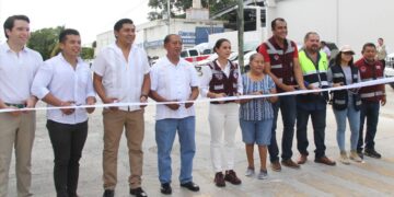 Gobierno de Cancún mejora servicio de drenaje en la Sm 97