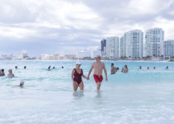 Cifras del primer semestre destacan repunte de Quintana Roo en turismo