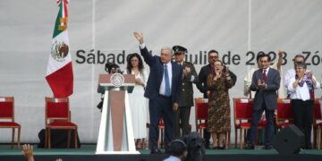 Se basa éxito de la 4T en decisión de acabar con corrupción: AMLO