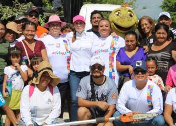 Encabeza Atenea Gómez jornada de Limpiatón en la Zona Continental de Isla Mujeres