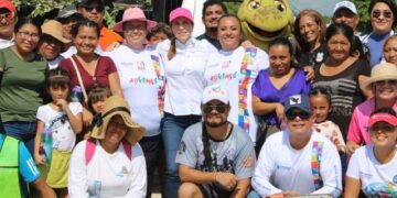 Encabeza Atenea Gómez jornada de Limpiatón en la Zona Continental de Isla Mujeres