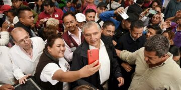 Adán López hace llamado de serenidad a AMLO