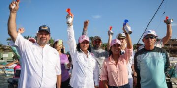 Da Blanca Merari pitazo de salida de embarcaciones de sexto Torneo Internacional de Pesca