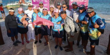 Premian a las ganadoras del Torneo “La Diosa del Mar” en Puerto Morelos