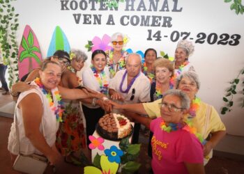 Blanca Merari convive con adultos mayores en casa “Nohoch Uinic” del DIF