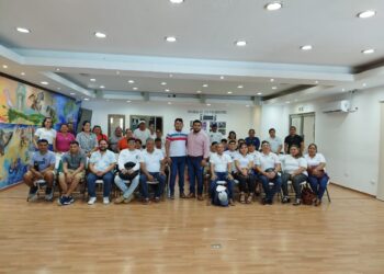 Capacitan a personal del Ayuntamiento de Isla Mujeres sobre "Género y Nuevas Masculinidades"