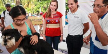 Celebra Atenea Gómez el Día Mundial del Perro con jornada gratuita de desparasitación y vacunación