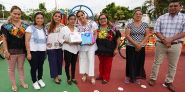 Escucha, atiende y transforma Mara Lezama vidas en Chetumal