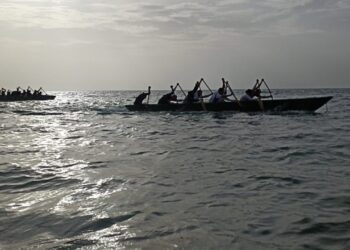 Llevan a cabo exitosa regata a Remo en Canoas Mayas en Playa del Carmen