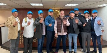 Apoyan panistas de la CDMX a Claudia Sheinbaum a través de "Ola Azul con Claudia"