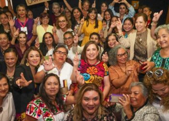 Pasa Xóchitl Gálvez el primer filtro del Frente Amplio por México