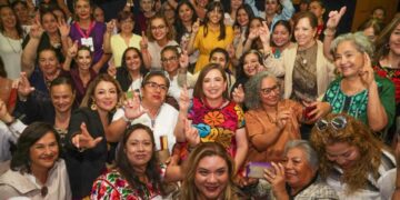 Pasa Xóchitl Gálvez el primer filtro del Frente Amplio por México