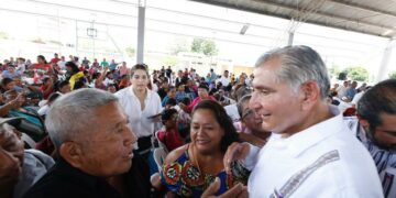 Adultos mayores, la base del triunfo de la 4T: Adán Augusto López