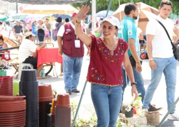 Ana Paty Peralta garantiza seguridad en los tianguis de Cancún