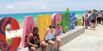 Cancún gana dos World Travel Awards como destino turístico líder: Ana Paty Peralta