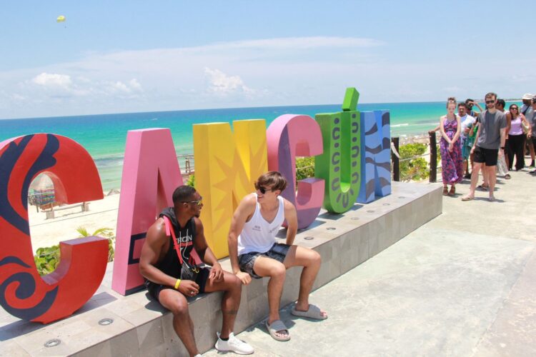 Cancún gana dos World Travel Awards como destino turístico líder: Ana Paty Peralta