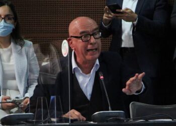 Va MC solo en 2024; tiene cuatro “gallos” o iría Dante Delgado