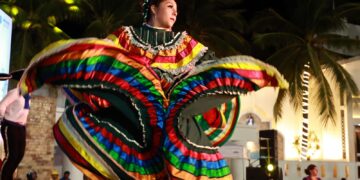 Celebran en Isla Mujeres Noche de Bailes y Tradiciones “Danzarte”