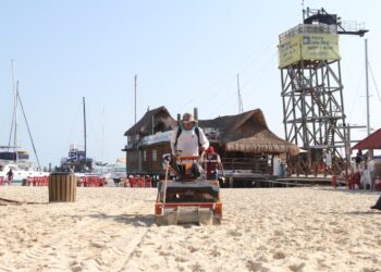 Ana Paty Peralta garantiza playas limpias