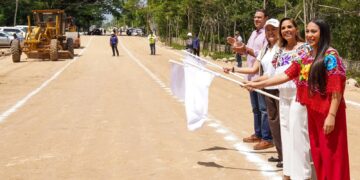 Mara Lezama da banderazo de proyecto Puerta al Mar en Felipe Carrillo Puerto